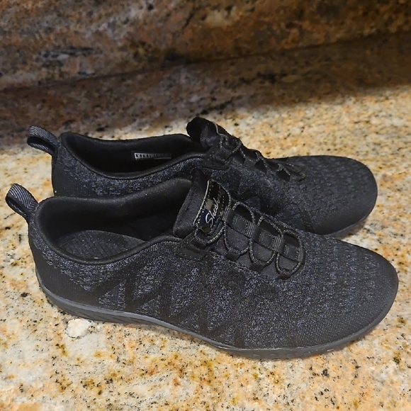 Skechers Summit Sneakers - Picture 2 of 10